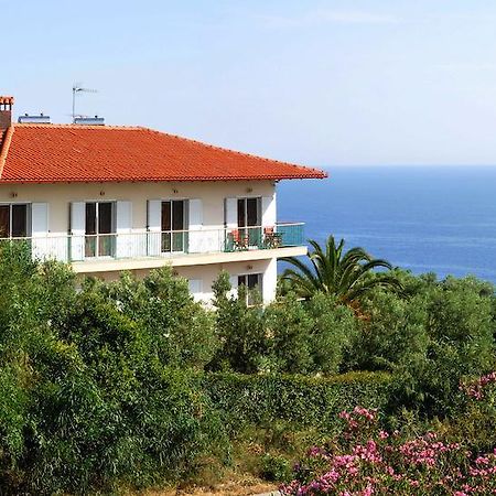 Aris Pension Агия-Параскеви Экстерьер фото