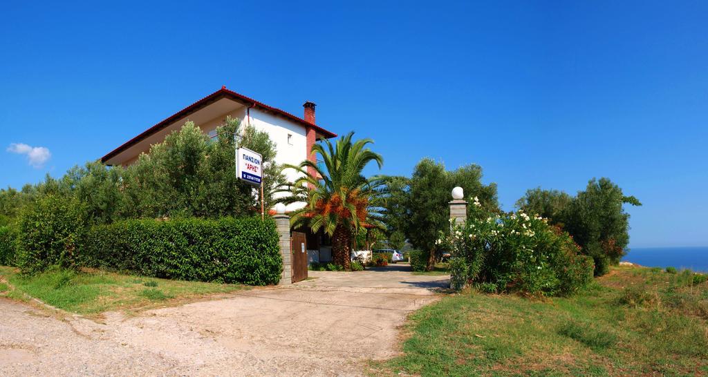 Aris Pension Агия-Параскеви Экстерьер фото