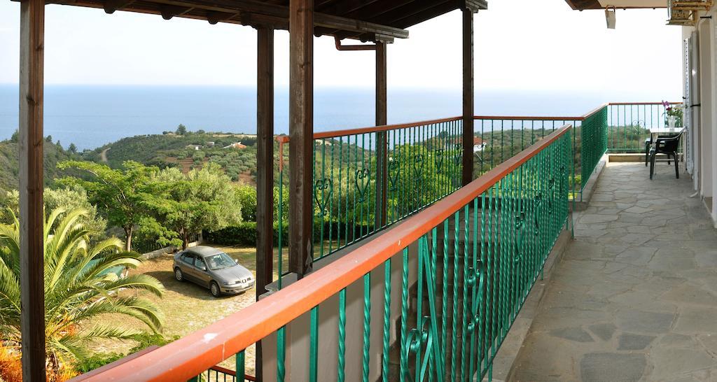 Aris Pension Агия-Параскеви Экстерьер фото