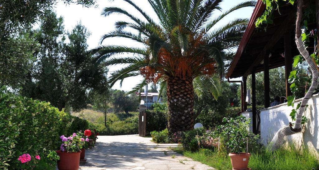Aris Pension Агия-Параскеви Экстерьер фото