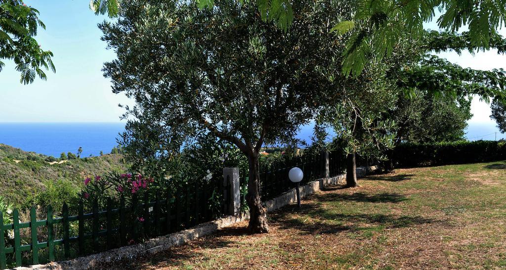 Aris Pension Агия-Параскеви Экстерьер фото