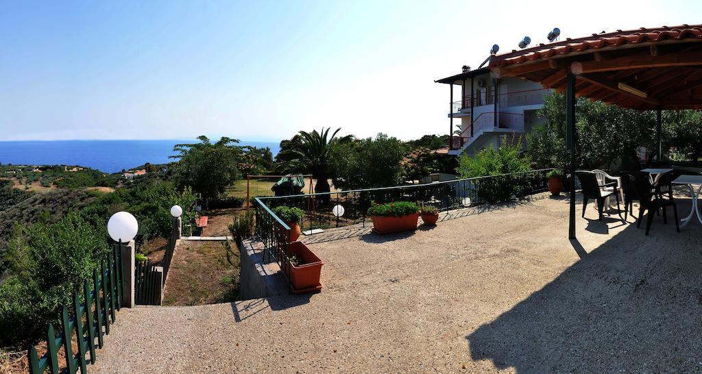 Aris Pension Агия-Параскеви Экстерьер фото