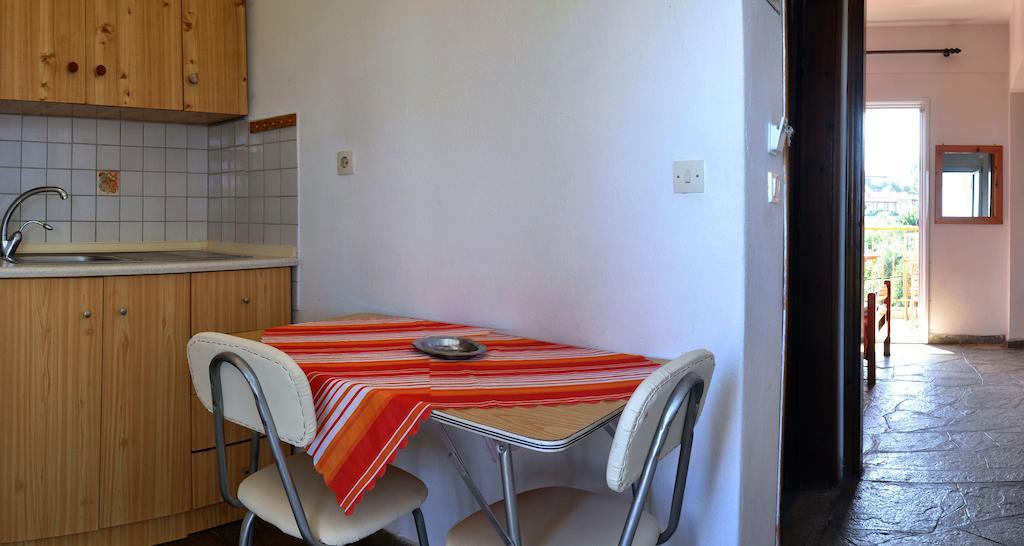 Aris Pension Агия-Параскеви Экстерьер фото