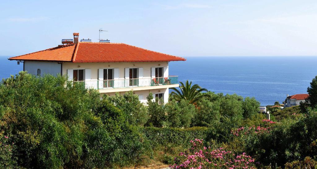 Aris Pension Агия-Параскеви Экстерьер фото