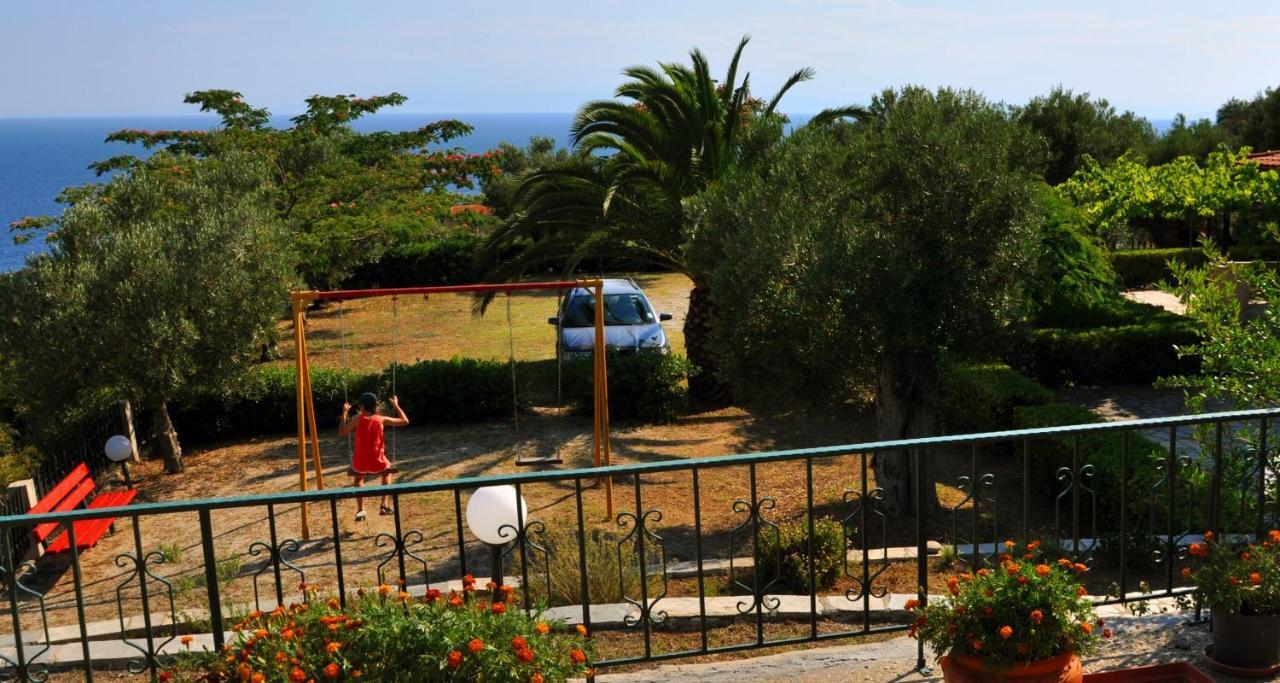 Aris Pension Агия-Параскеви Экстерьер фото